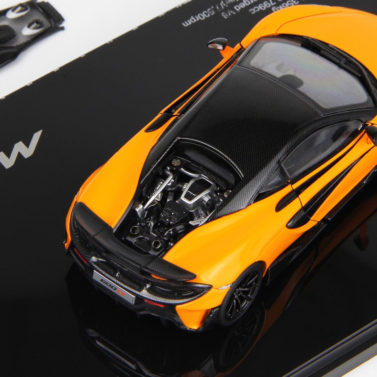 McLAREN 600LT ORANGE