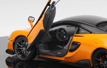 McLAREN 600LT ORANGE