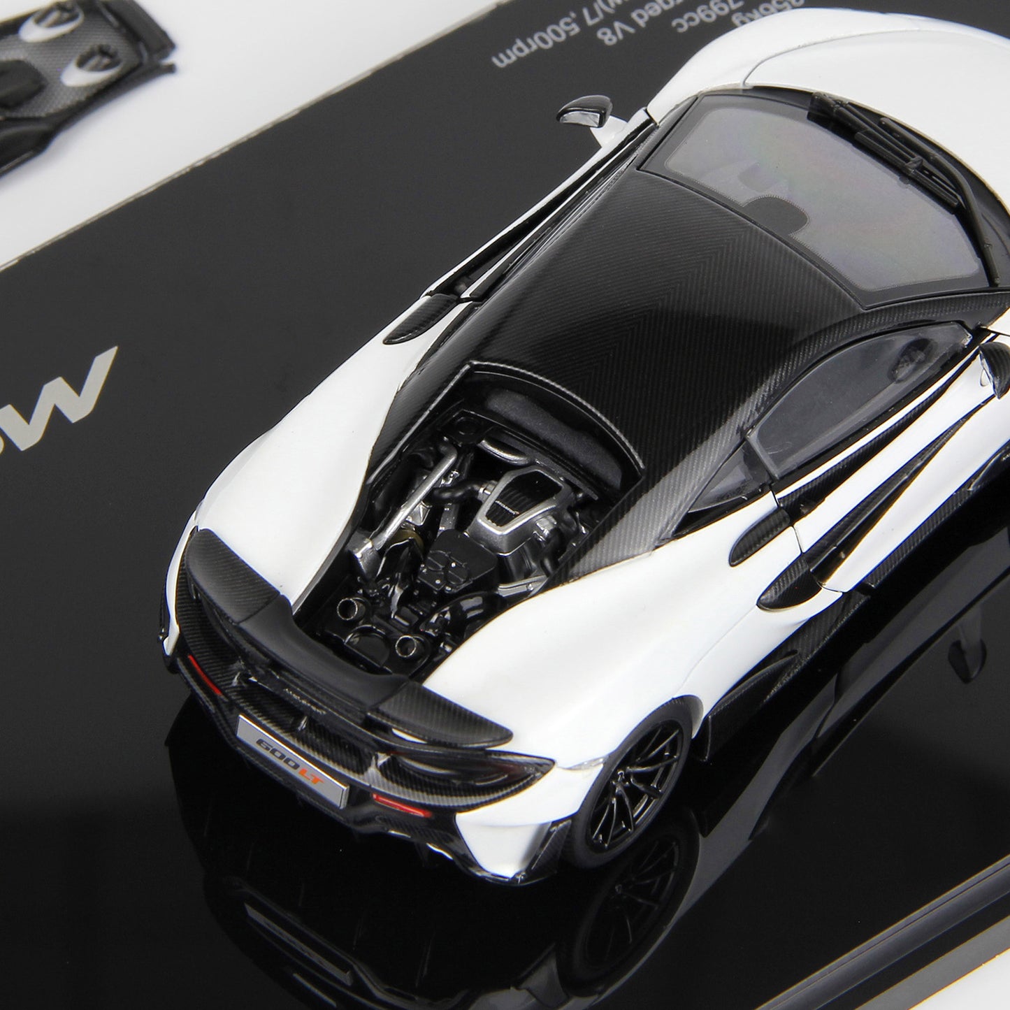 McLAREN 600LT WHITE
