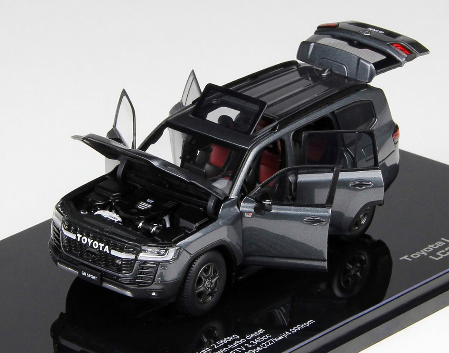 TOYOTA LAND CRUISER 300-GR SPORT GREY