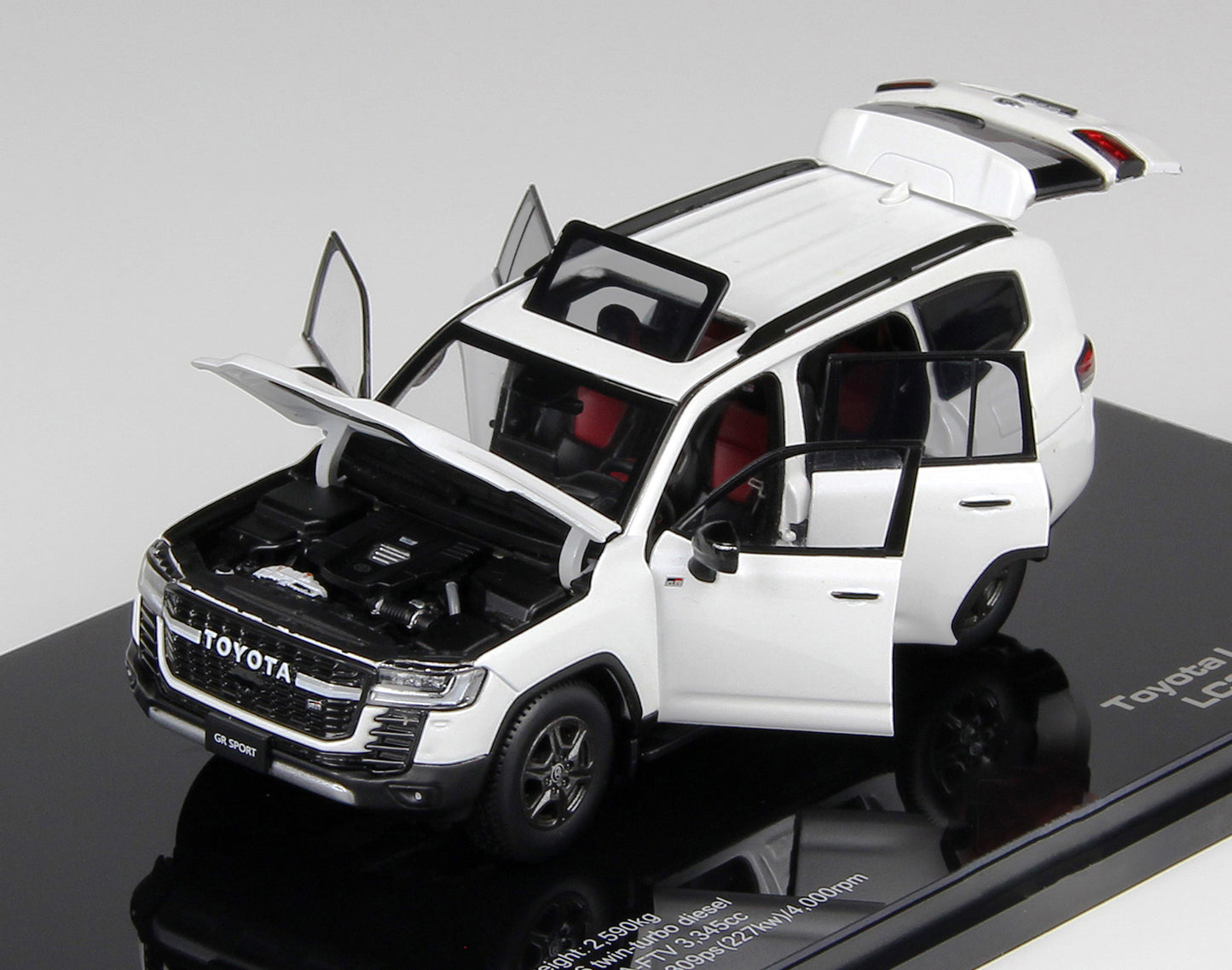 TOYOTA LAND CRUISER 300-GR SPORT WHITE