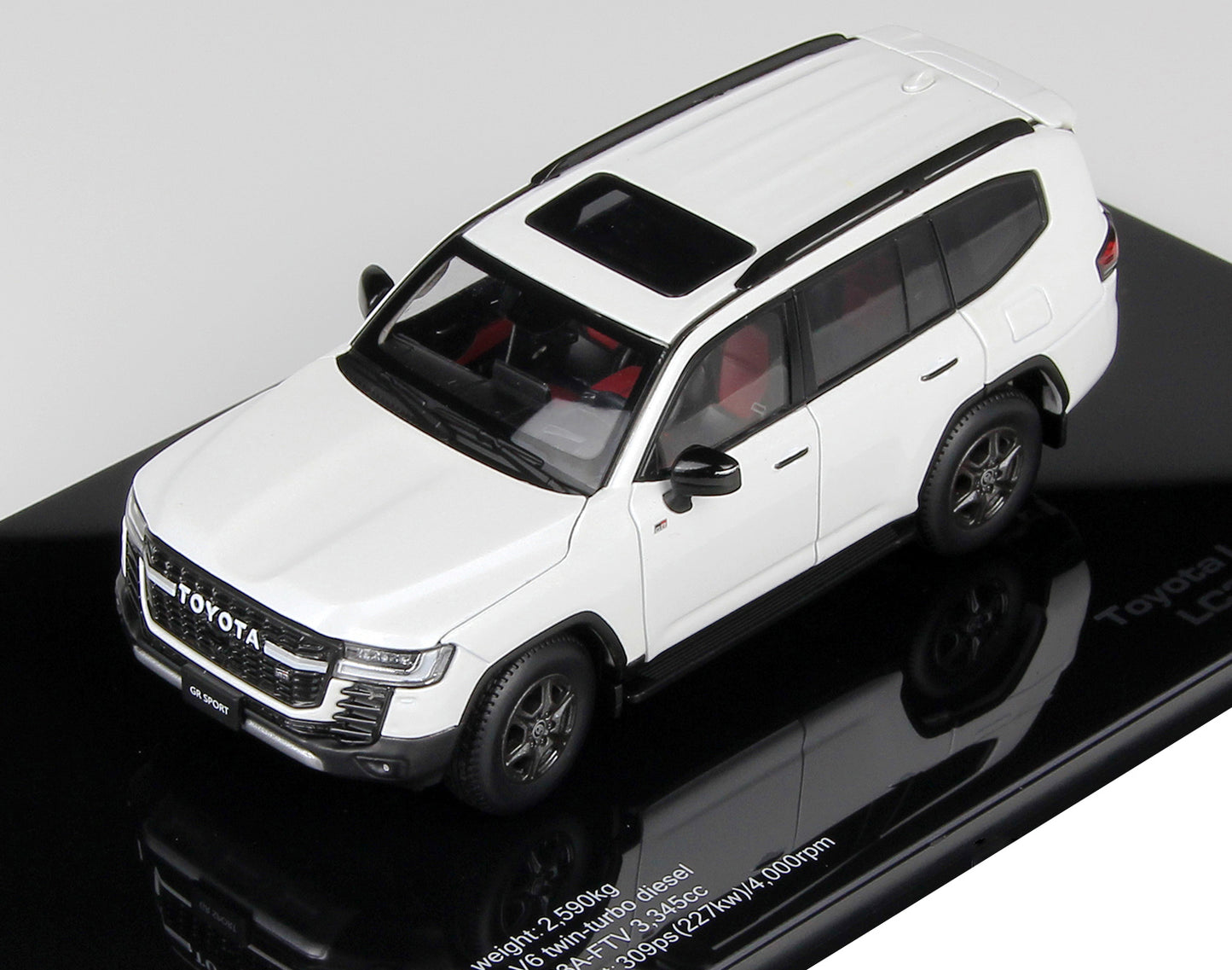 TOYOTA LAND CRUISER 300-GR SPORT WHITE