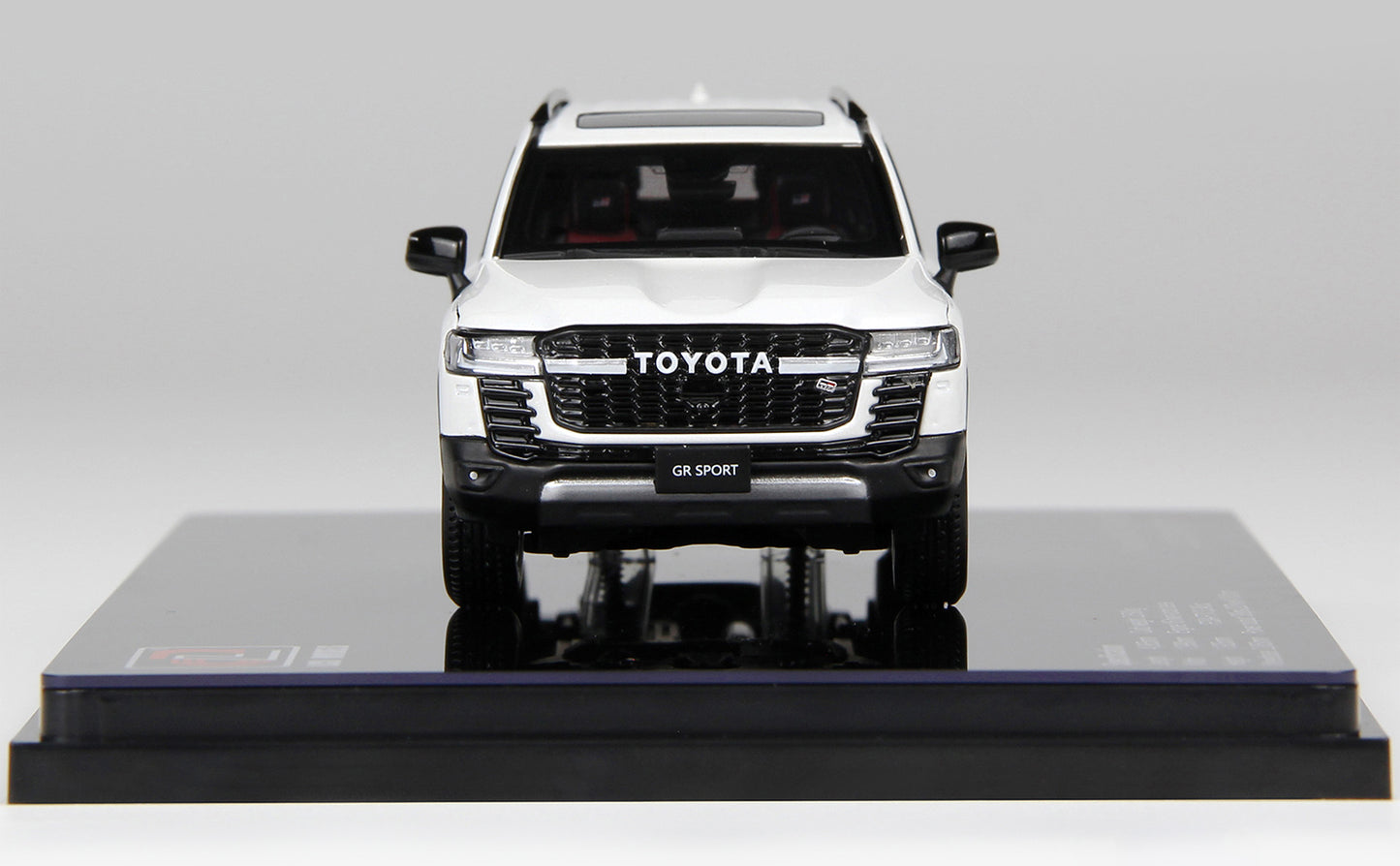 TOYOTA LAND CRUISER 300-GR SPORT WHITE