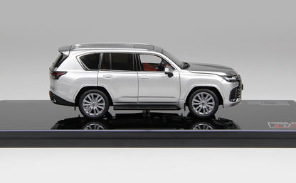 LEXUS LX600 SILVER