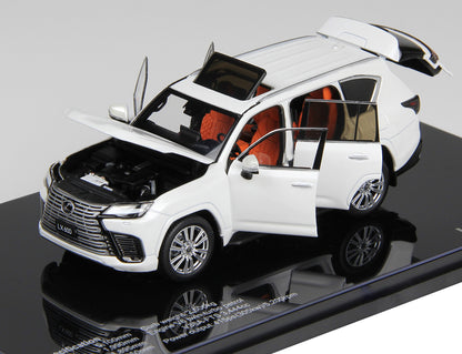 LEXUS LX600 WHITE