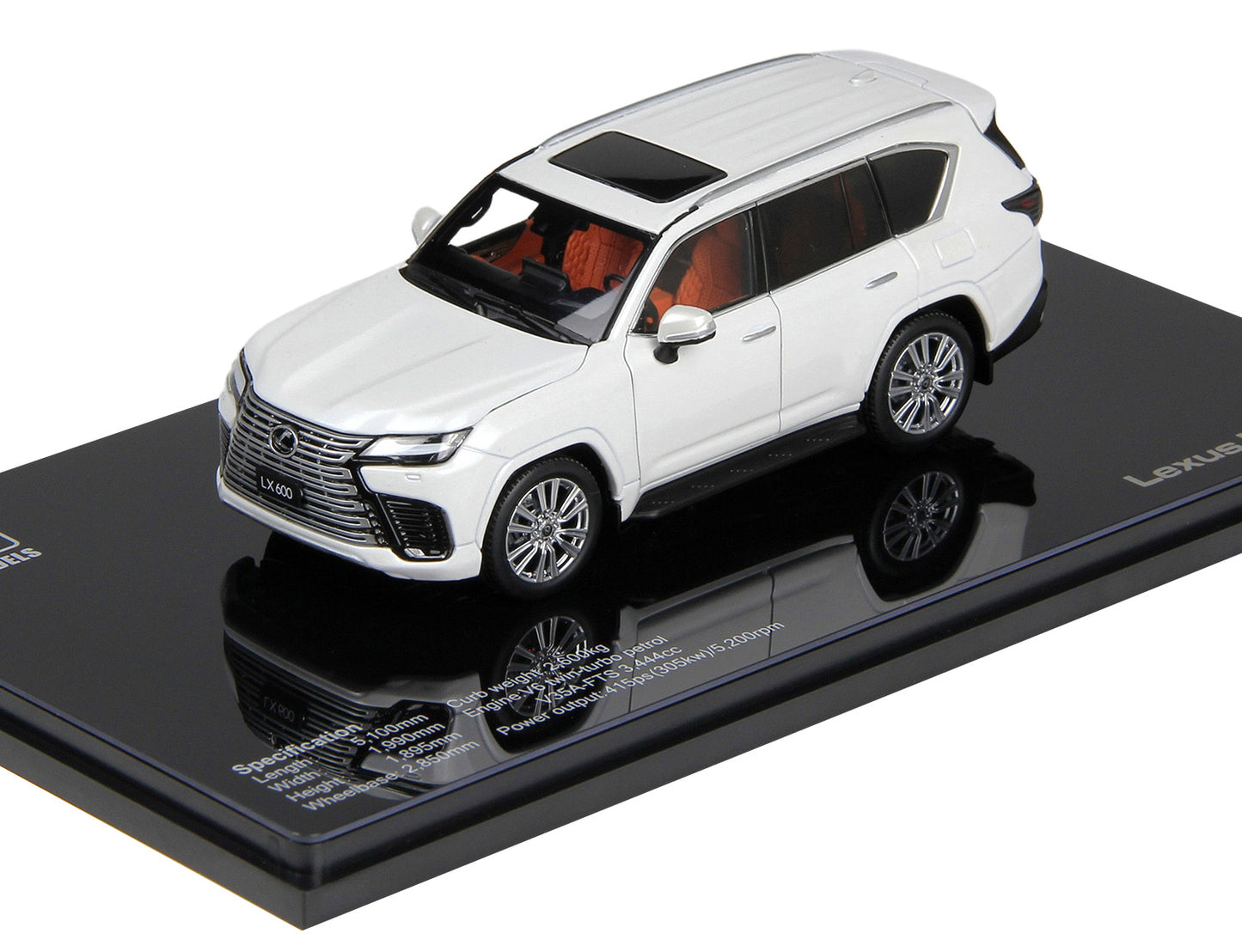 LEXUS LX600 WHITE