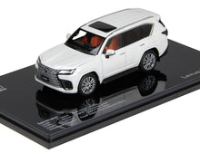 LEXUS LX600 WHITE