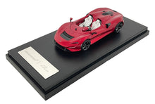McLAREN ELVA RED