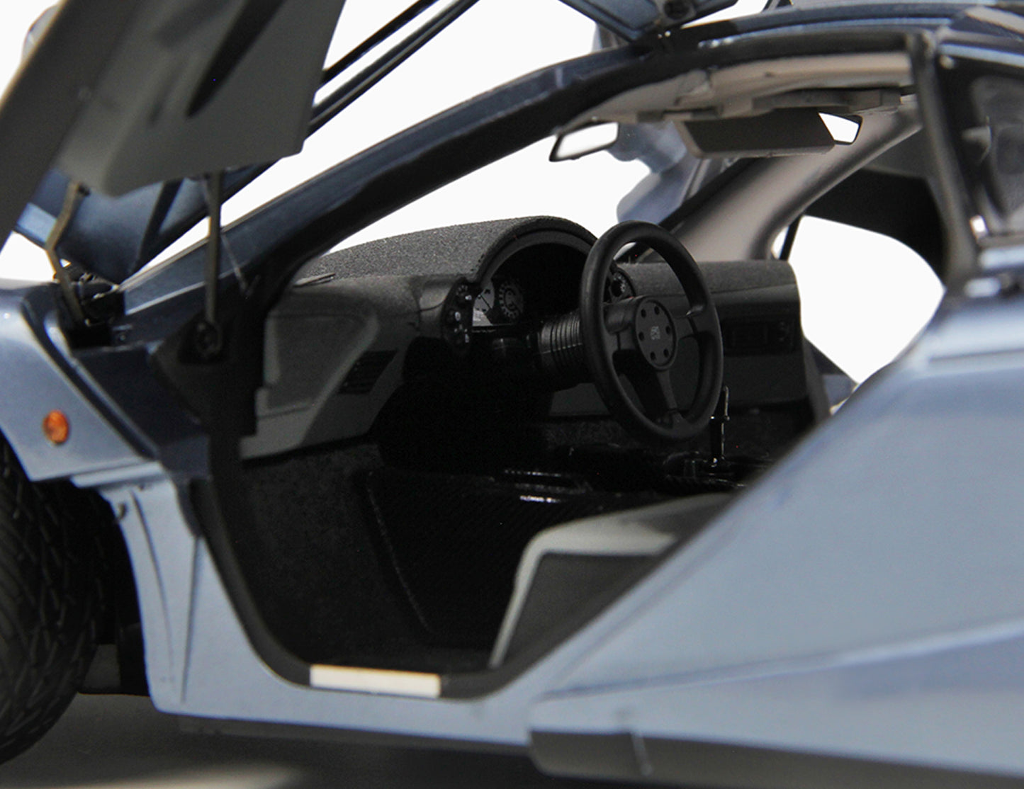 McLAREN F1 LIGHT BLUE METALLIC