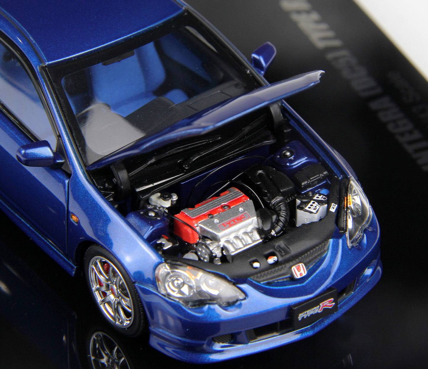HONDA INTEGRA DC5 TYPE-R ETERNAL BLUE