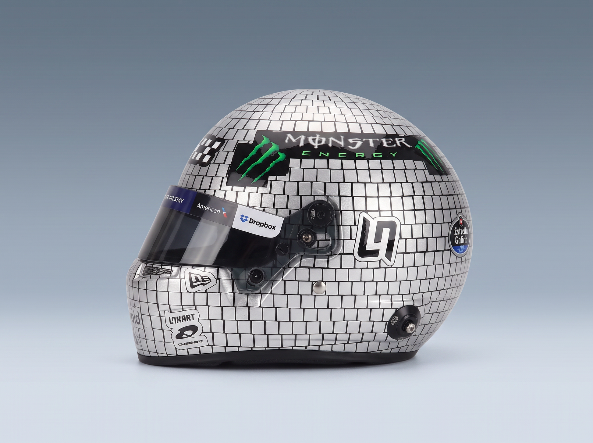 BELL HELMET - LANDO NORRIS 2025 F1 MIAMI GP MCL39 TEAM MCLAREN N 4 - WORLD CHAMPION - SILVER