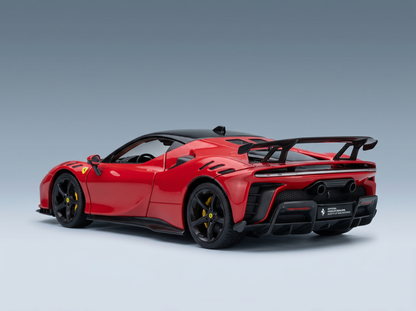 Rotes Ferrari SF90 Stradale-Modellauto mit schwarzen Akzenten, präsentiert von Vroomi für Sammler.