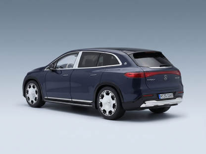 Luxuriöses Modellauto des Mercedes-Maybach EQS SUV, präsentiert von Vroomi für Sammler.