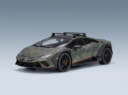 Lamborghini Huracán-Modellauto in Camouflage-Optik mit Dachgepäckträger, präsentiert von Vroomi für Sammler.