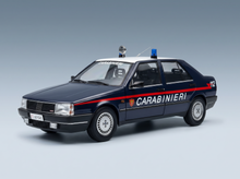 FIAT - CROMA 2.0 TURBO IE CARABINIERI 1988 POLICÍA - AZUL Y BLANCO Maqueta de coche en Vroomi