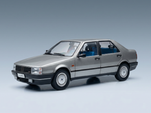 FIAT - CROMA 2.4 TD 1985 - GRIS CUARZO MET 639 Maqueta de coche en Vroomi