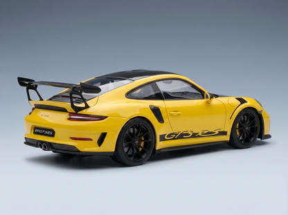 Gelbes Porsche 911 GT3 RS-Modellauto mit schwarzen Akzenten, präsentiert von Vroomi für Sammler.