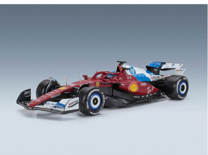 modellino in scala di una Ferrari rossa modellino i marchi Shell e HP, presentato da Vroomi per i collezionisti.
