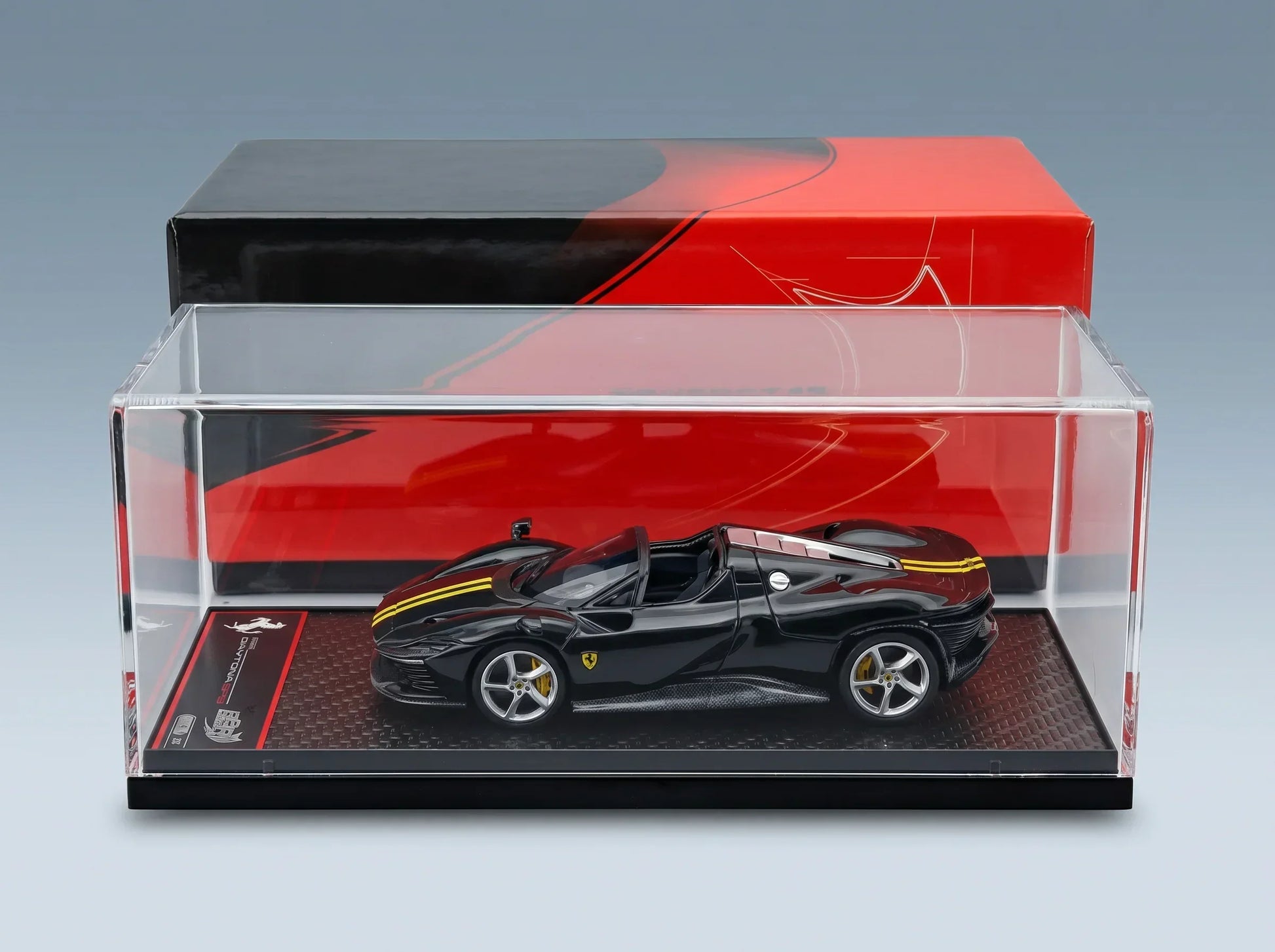 FERRARI - DAYTONA SP3 SERIE ICONA OPEN ROOF 2022 - VERDE BRITISH - GROEN GEEL Vroomi Schaalmodellenwinkel