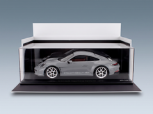 PORSCHE - 911 992 S/T COUPÉ PACKAGE DESIGN HÉRITAGE 2024 - GRIS NARDO