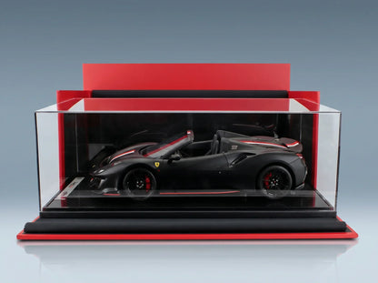 FERRARI - 488 PISTA SPIDER N 16 PERSOONSAUTO CHARLES LECLERC 2024 - MET VITRINE - MATZWART Vroomi Schaalmodellenwinkel