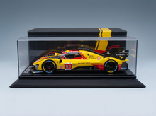 FERRARI - 499P 3.0L TURBO V6 TEAM AF CORSE N 83 24h LE MANS 2024 ROBERT KUBICA - ROBERT SHWARTZMAN - YIFEI YE - CON VETRINA - WITH SHOWCASE - YELLOW RED Vroomi Scale model cars Shop
