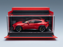 FERRARI – PUROSANGUE SUV MIT PANORAMADACH 2022 – MIT VITRINE – ROSSO F1-75 – MATTROT
