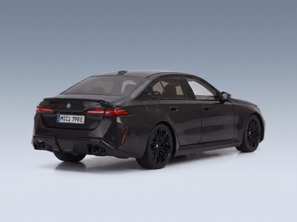 BMW - 5-SERIES M5 (G90) 2024 - SOPHISTO GREY