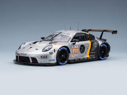 PORSCHE - 911 991-2 RSR-19 4.2L TEAM PROTON COMPETITION N 911 24h LE MANS 2023 MICHAEL FASSBENDER - RICHARD LIETZ - MARTIN RUMP - CON VETRINA - WITH SHOWCASE - SILVER BLACK
