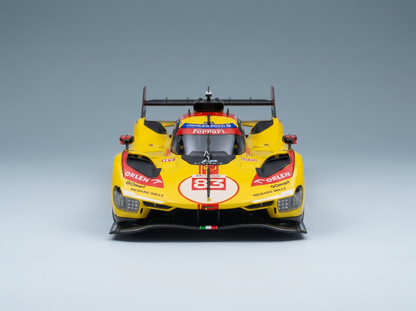 FERRARI | 499P 3.0 L V6 TURBO TEAM AF CORSE N.º 83 24 Horas de Le Mans 2024 ROBERT KUBICA - ROBERT SHWARTZMAN - YIFEI YE - CON VITRINA