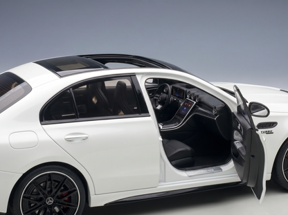 MERCEDES BENZ - C-CLASS C63 S E-PERFORMANCE 2024 - OPALITH WHITE