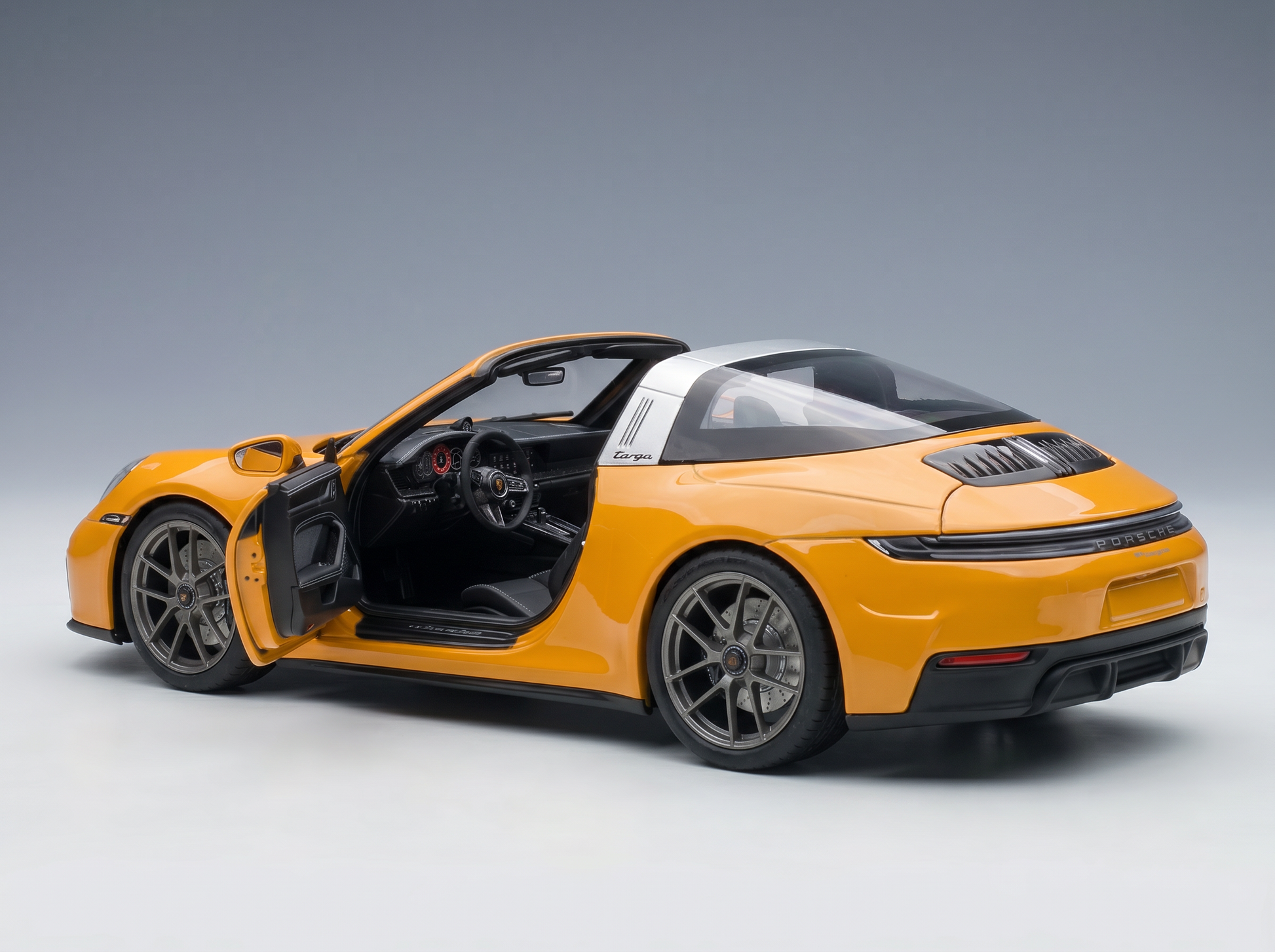 PORSCHE - 911 992-2 TARGA 4 GTS 2025 - YELLOW Scale model car on Vroomi