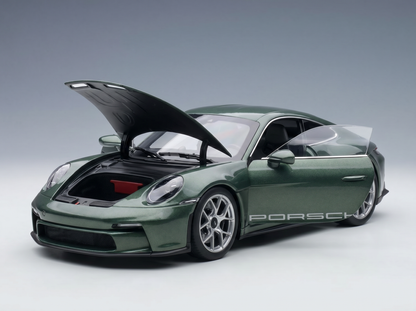 PORSCHE - 911 992 S/T COUPE 2023 - GREEN MET