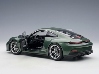 PORSCHE - 911 992 S/T COUPE 2023 - GREEN MET