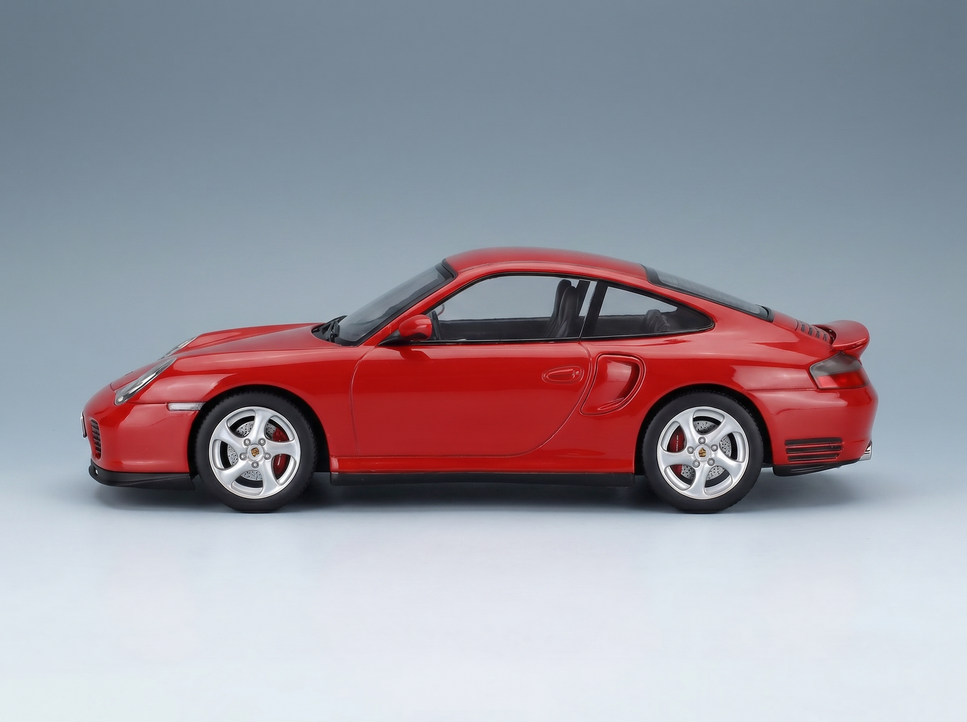 porsche-911-996-turbo-coupe-2000-red-road-cars-236 - Vroomi