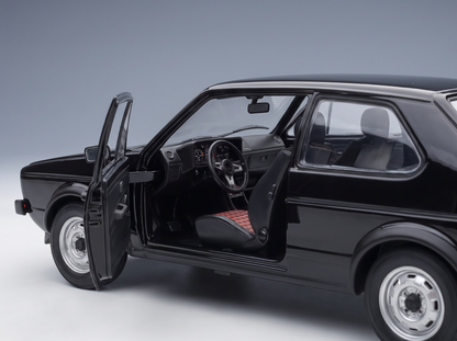 VOLKSWAGEN – GOLF GTI 1976 – SCHWARZ