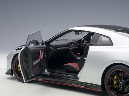NISSAN - GT-R (R35) NISMO COUPE 2022 - SILVER CARBON