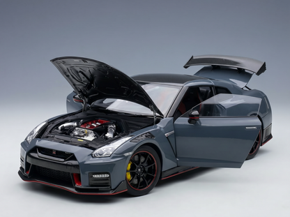 NISSAN - GT-R (R35) NISMO COUPE 2022 - STEALTH GREY CARBON