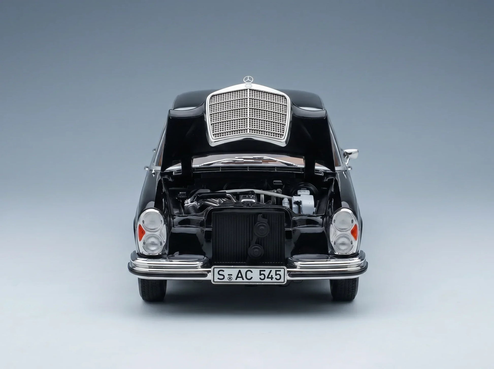 MERCEDES-BENZ - CLASSE S 280SE (W108) 1968 - NOIR Boutique de modèles réduits Vroomi