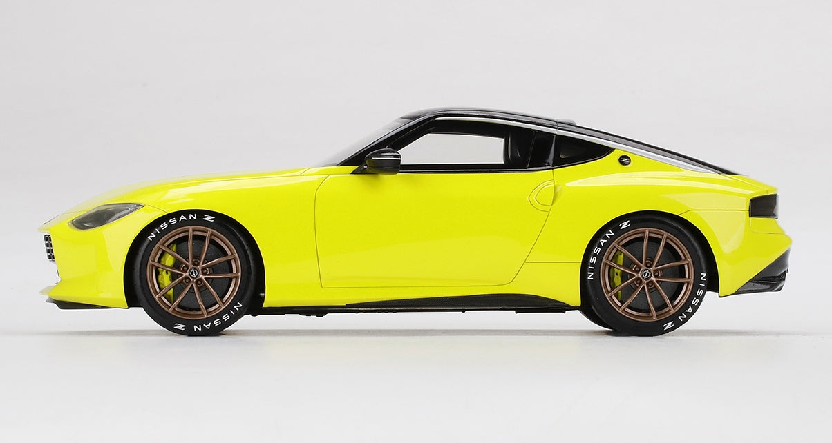 NISSAN Z PROTO YELLOW TOP SPEED