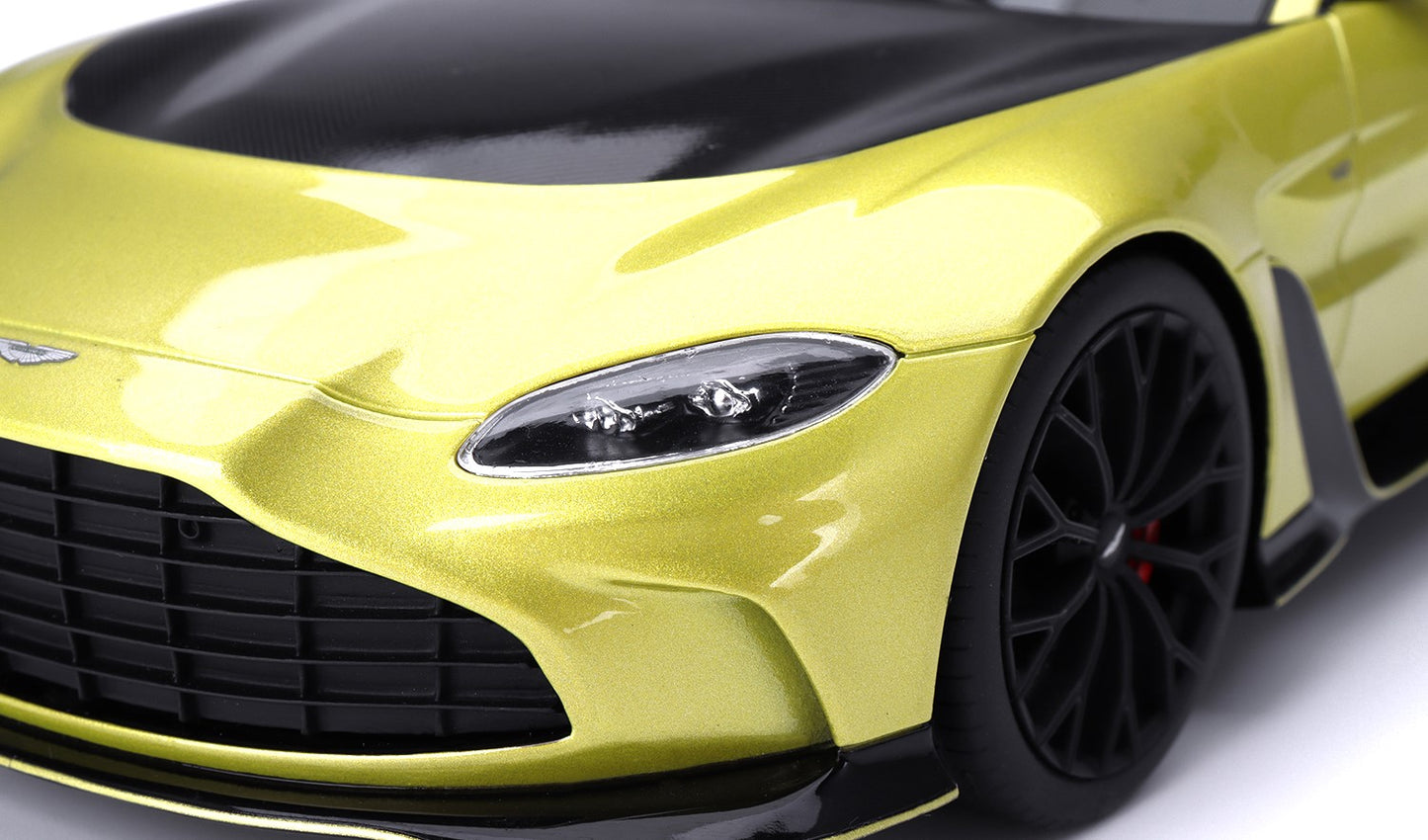 ASTON MARTIN V12 VANTAGE COSMOPOLITAN YELLOW TOP SPEED