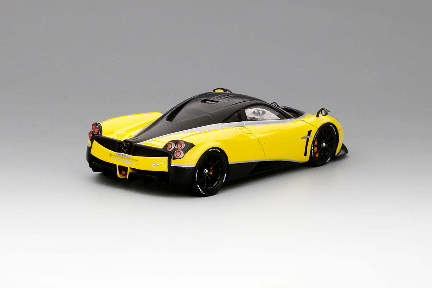 PAGANI HUAYRA PACCHETTO TEMPESTA 2016 GIALLO GINEVRA
