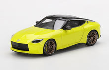 NISSAN Z PROTO YELLOW
