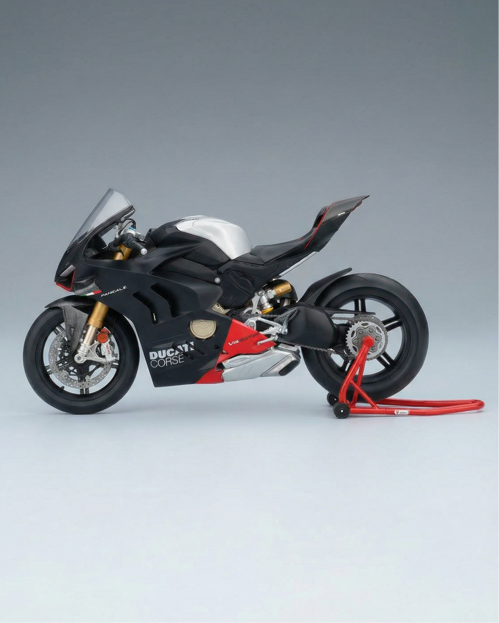 Ducati Panigale V4 scale model on Vroomi 