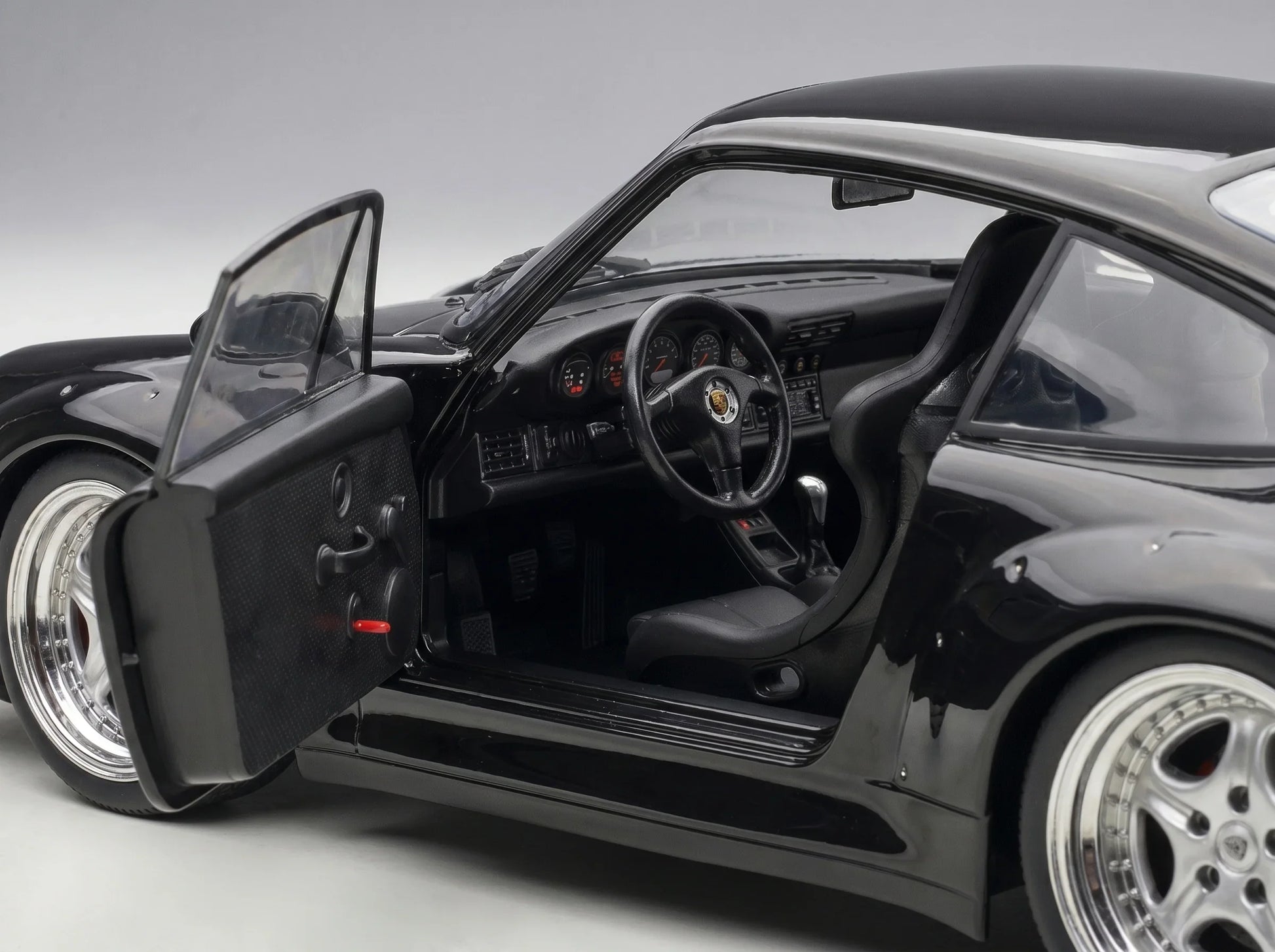 PORSCHE – 911 993 GT2 Coupé 1996 – SPEEDLINE-Felgen – SPEEDLINE-Felgen – Schwarz – Modellauto auf Vroomi