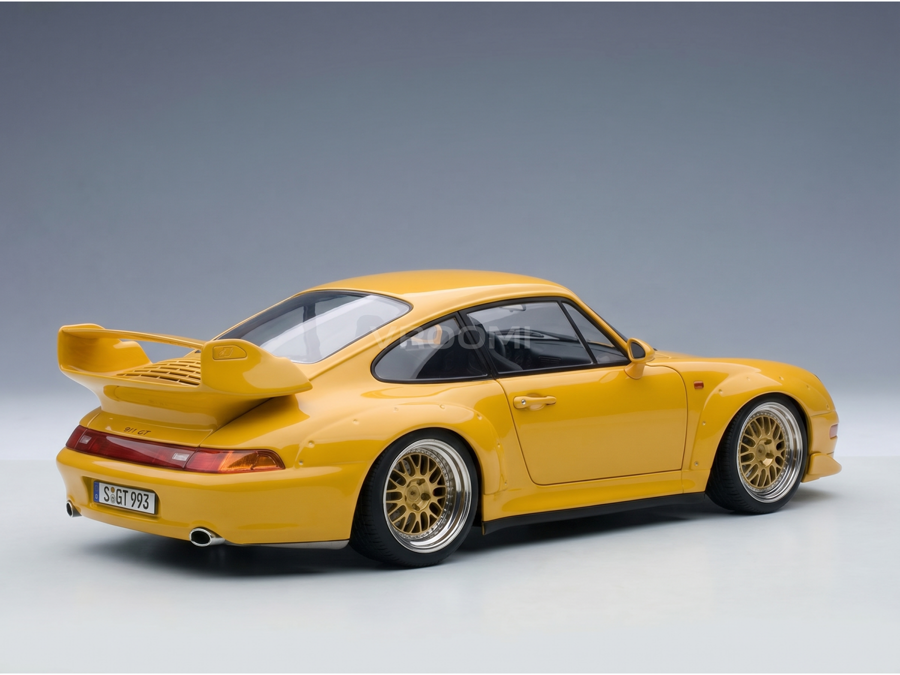 Porsche 911 993 GT2 Coupé 1996 Yellow BBS Rims KK Scale 1:12 scale model - image 2