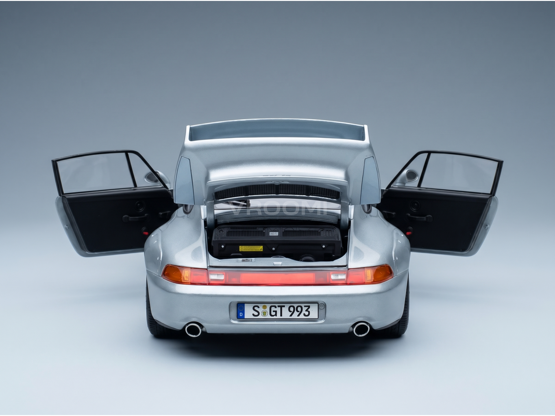 Porsche 911 993 GT2 Coupé 1996 Silver BBS Rims KK Scale 1:12 scale model - image 3