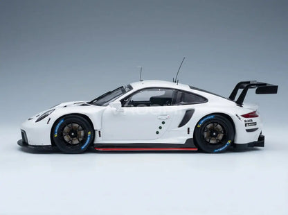PORSCHE – 911 991-2 RSR-19 PLAIN BODY COUPÉ 2022 – WEISS Modellauto bei Vroomi