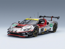 FERRARI - 296 LMGT3 V6 biturbo de 3,0 l del equipo Vista AF Corse n.º 54, 24 Horas de Le Mans 2025: Davide Rigon, Francesco Castellacci, Thomas Flohr - Rojo plateado