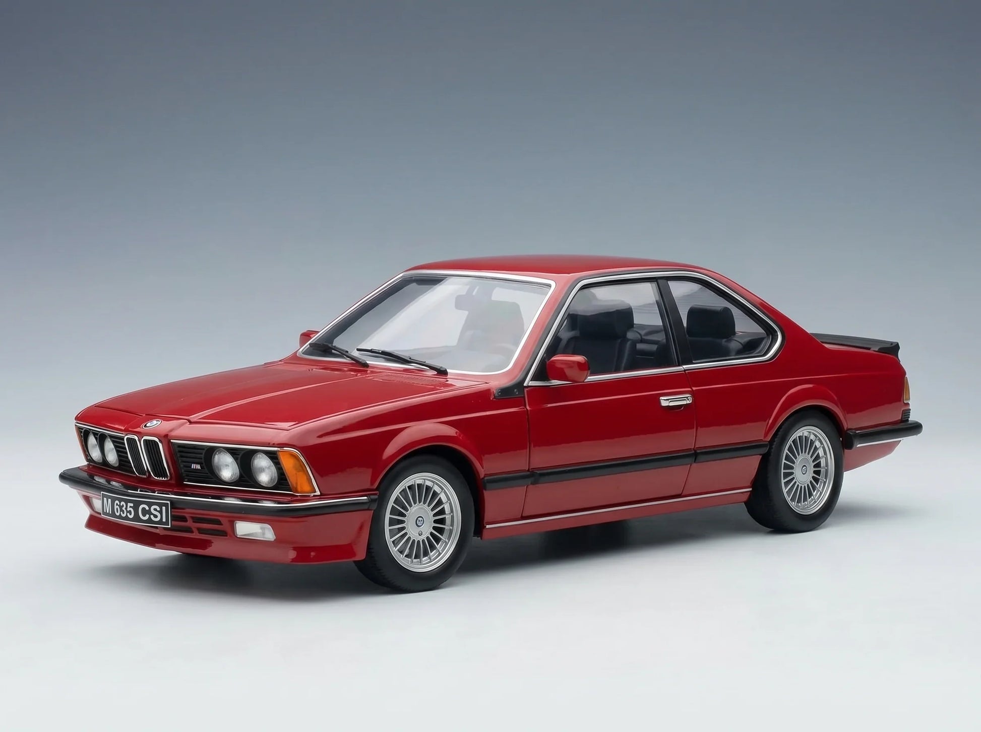 BMW – 6er-Reihe M635 CSI (E24) Coupé 1987 – ALPINA-Felgen – ALPINA RIMS – ROT Modellauto auf Vroomi